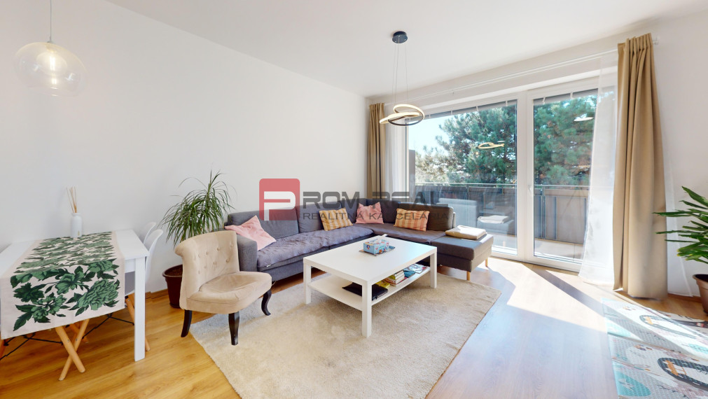 PRENAJATÉ Na prenájom 3 izbový byt s garážovým parkovaním Rovinka