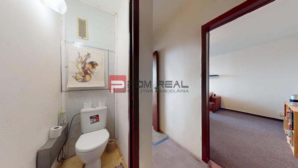 Na predaj 2 izbový byt Rajčianska - výhodná investícia