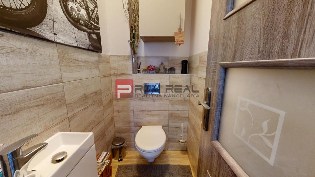 PREDAJ 4 izbový bungalov Slovenský grob