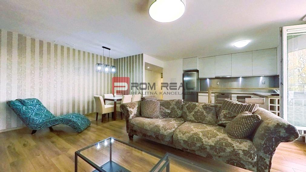 Veľkometrážny 2-izbový PENTHOUSE s PANORAMA výhľadom BA 🌇