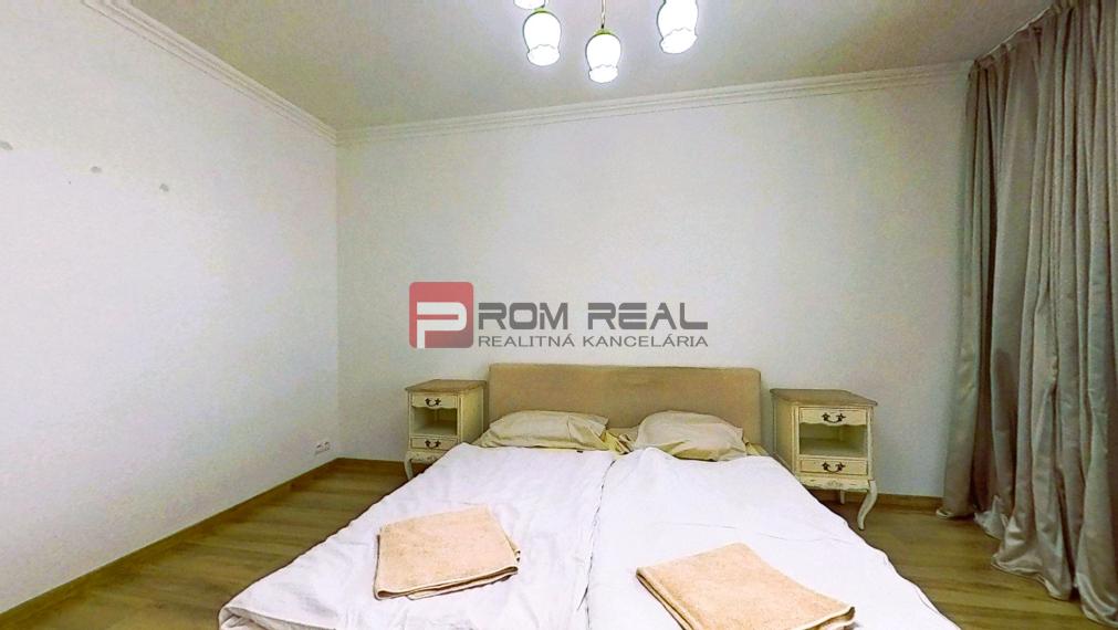 Veľkometrážny 2-izbový PENTHOUSE s PANORAMA výhľadom BA 🌇