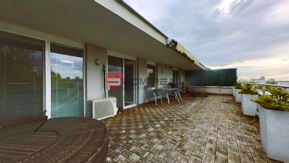 Veľkometrážny 2-izbový PENTHOUSE s PANORAMA výhľadom BA 🌇