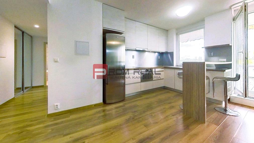 Veľkometrážny 2-izbový PENTHOUSE s PANORAMA výhľadom BA 🌇