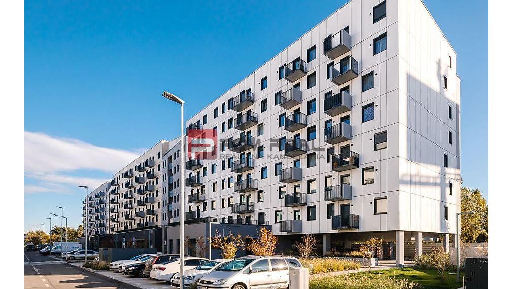 Parkovacie státie v garáži stavby Magnolia 3 na ulici Hraničná