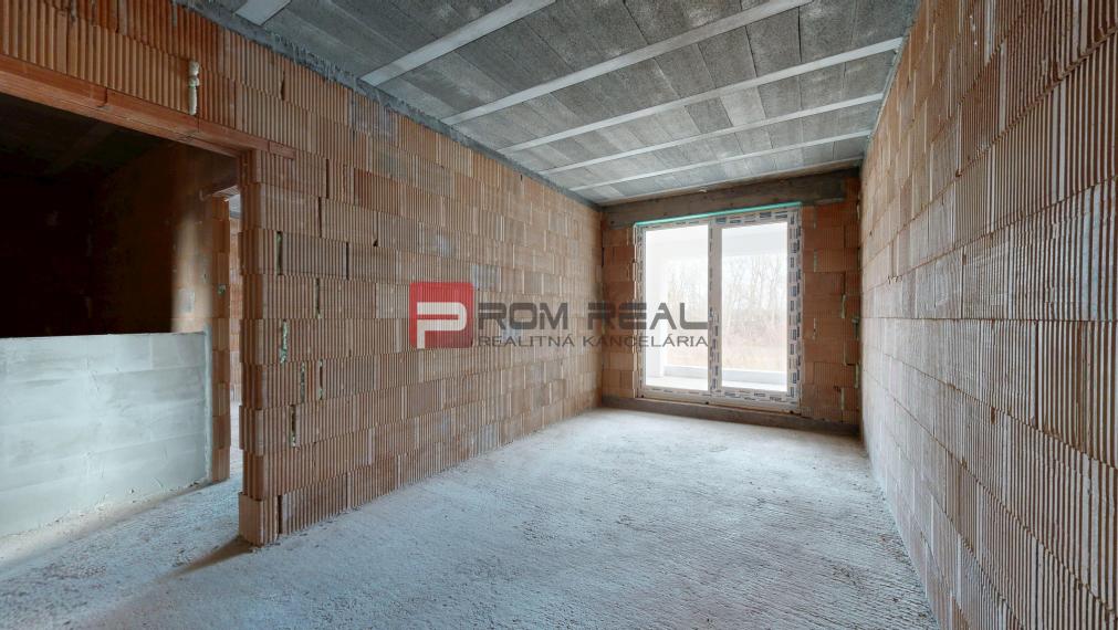 3D obhliadka - 5-izbový rodinný dom kúsok od Dunajskej Stredy