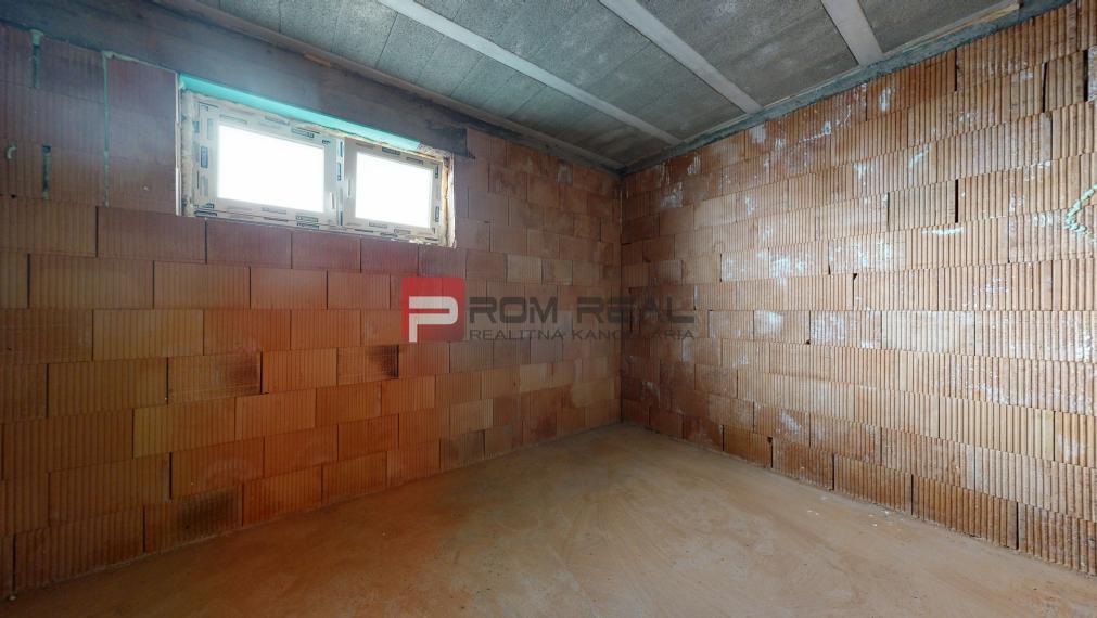 3D obhliadka - 5-izbový rodinný dom kúsok od Dunajskej Stredy