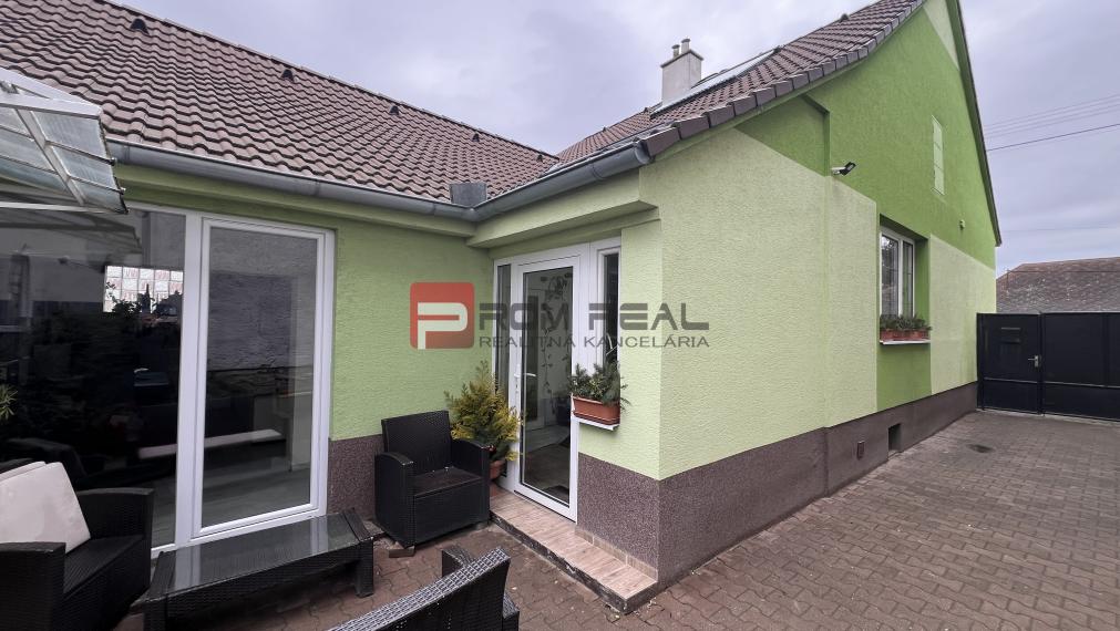 4-izbový rodinný dom s veľkým pozemkom v obci Igram