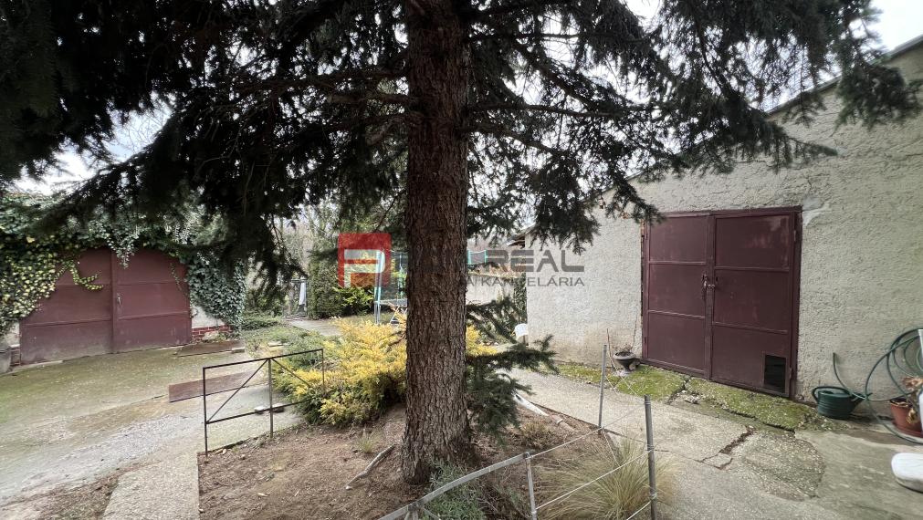 4-izbový rodinný dom s veľkým pozemkom v obci Igram