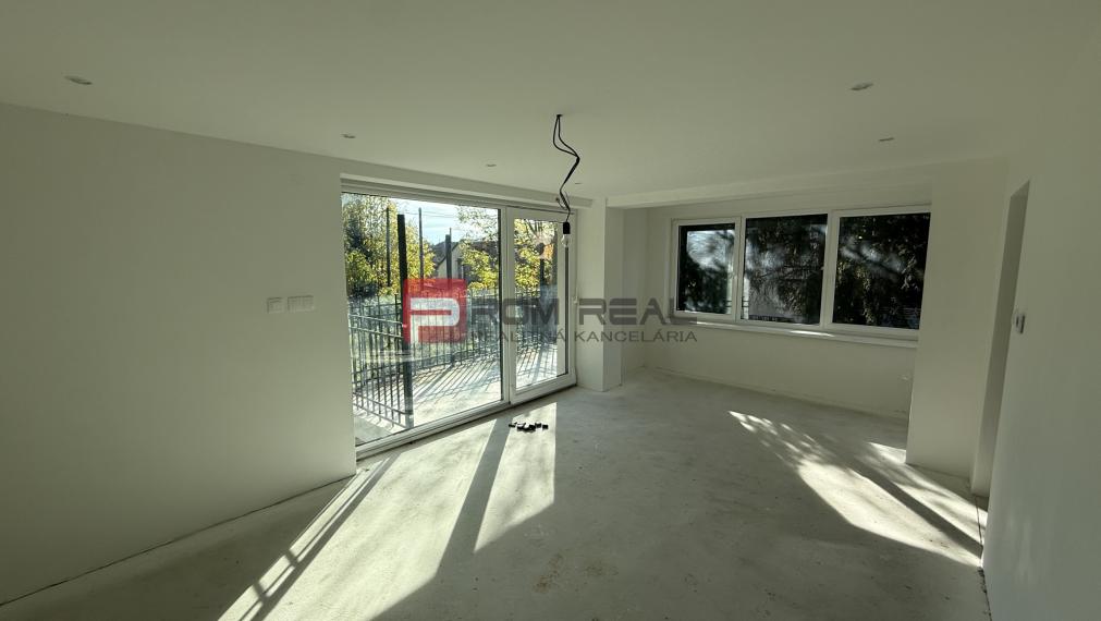 Úplne nový skolaudovaný dom v Slnečnom údolí Limbach 🌄