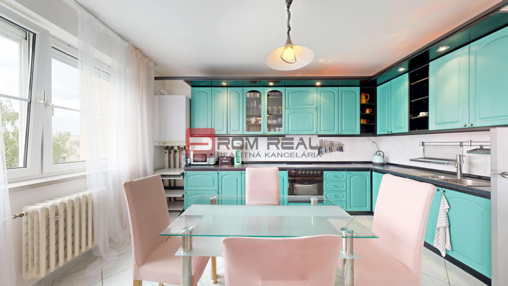 REZERVOVANE 3 izbový byt s parkovacím miestom na predaj