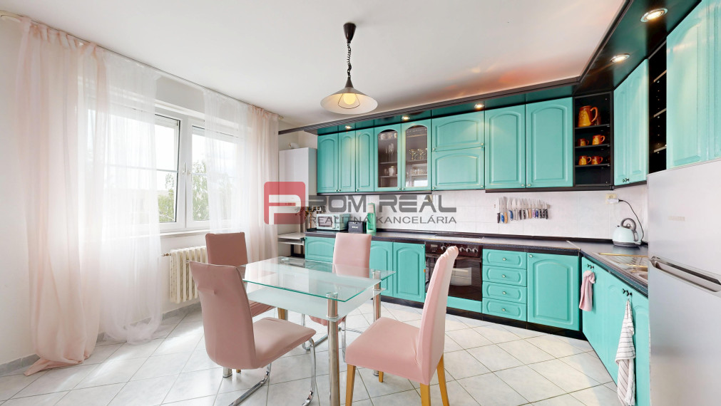 REZERVOVANE 3 izbový byt s parkovacím miestom na predaj