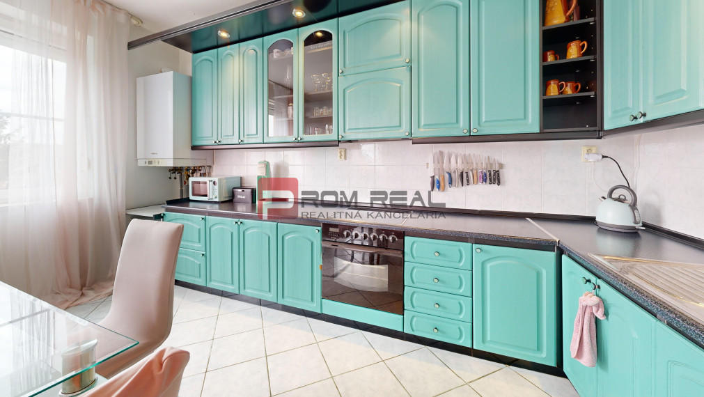 REZERVOVANE 3 izbový byt s parkovacím miestom na predaj