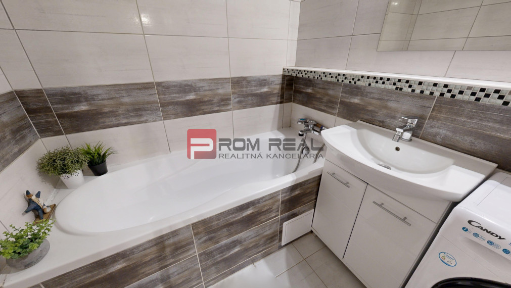 REZERVOVANÉ veľkého 3 izbového bytu