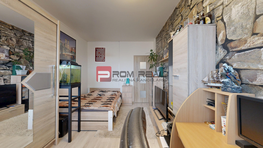 REZERVOVANÉ veľkého 3 izbového bytu