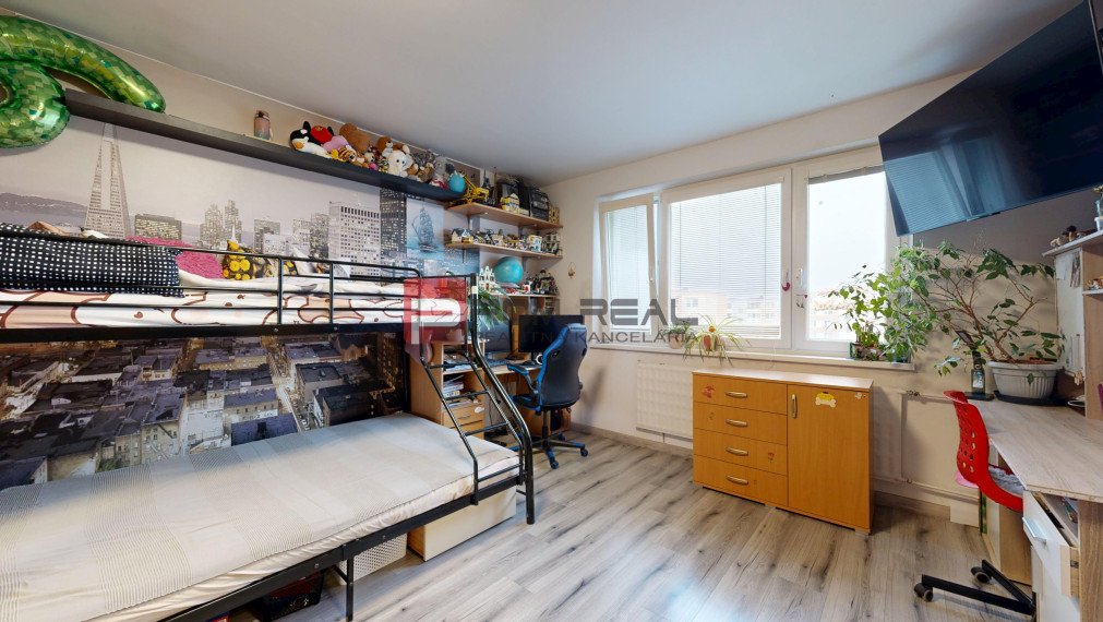 REZERVOVANÉ veľkého 3 izbového bytu