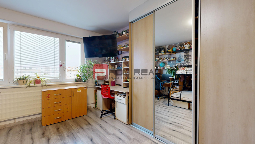 REZERVOVANÉ veľkého 3 izbového bytu