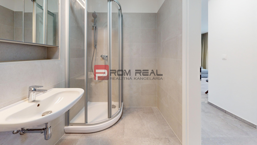 Na prenájom 2 izbový byt Ivanka pri Dunaji s parkovaním