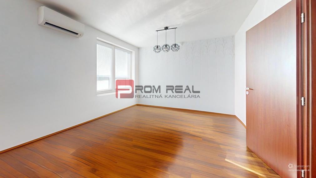 Svetlý 2i byt s dvomi balkónmi a parkovaním P. Biskupice