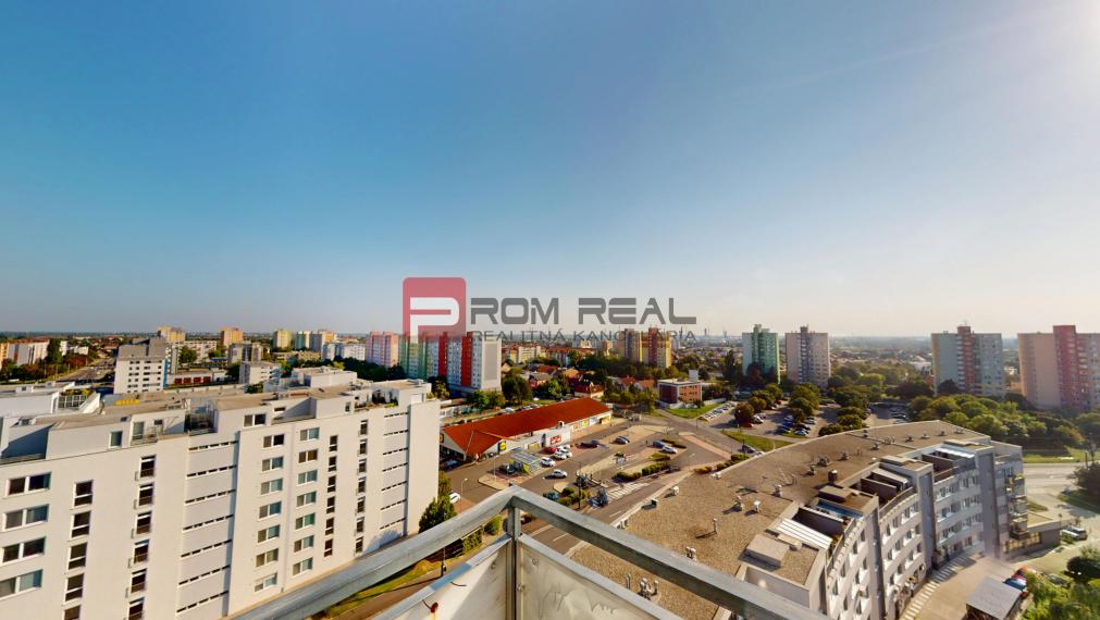 Svetlý 2i byt s dvomi balkónmi a parkovaním P. Biskupice