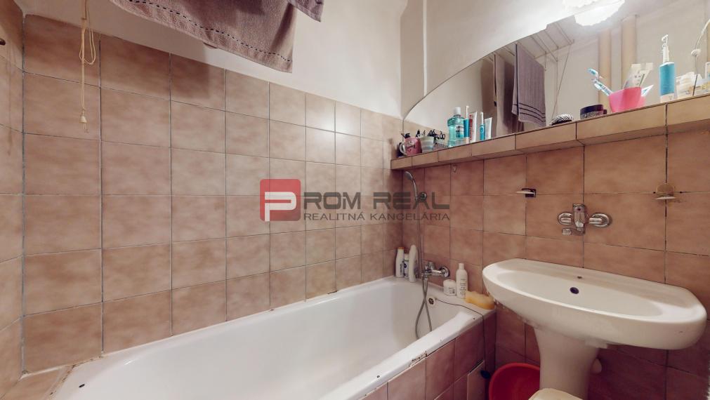 Na predaj 3 izbový byt vo vyhľadávanej lokalite Ružinova