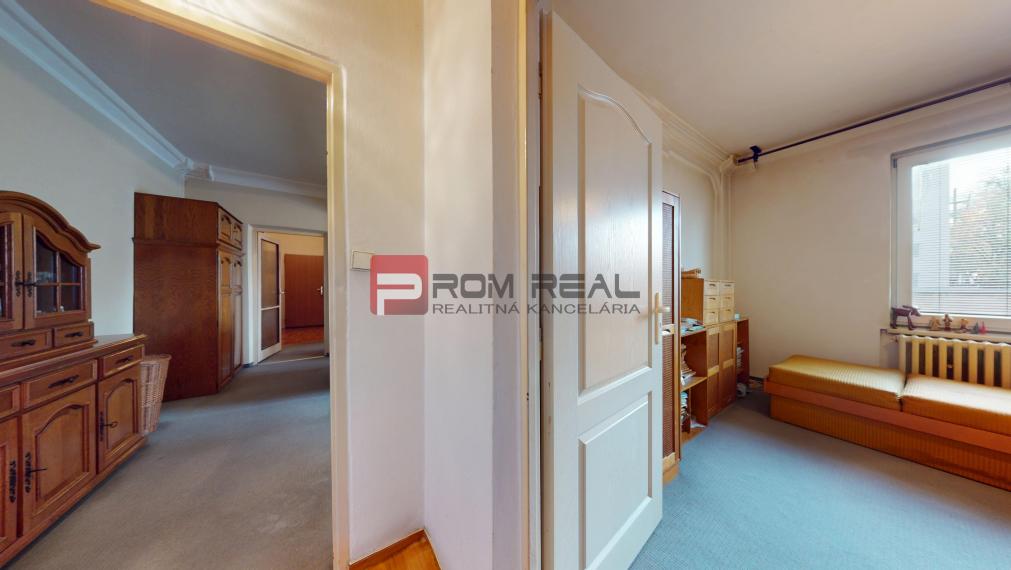 Na predaj 3 izbový byt vo vyhľadávanej lokalite Ružinova