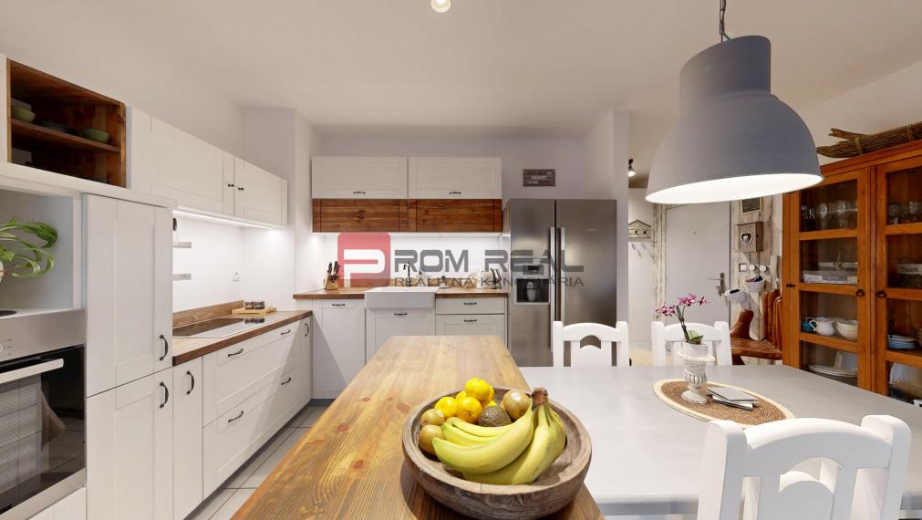 Exkluzívne na predaj krásny 3-izb.byt s dizajnovou záhradou a parkovaním vo Hviezdoslavove