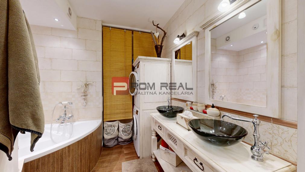 Exkluzívne na predaj krásny 3-izb.byt s dizajnovou záhradou a parkovaním vo Hviezdoslavove