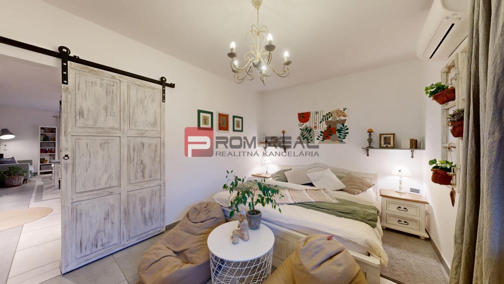 Exkluzívne na predaj krásny 3-izb.byt s dizajnovou záhradou a parkovaním vo Hviezdoslavove