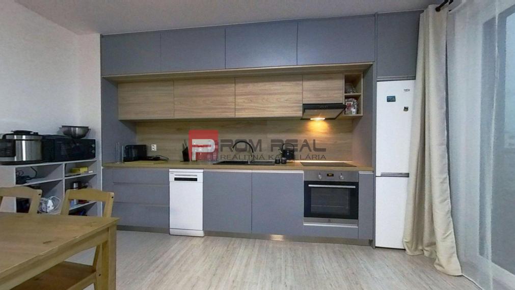 PRENÁJOM 3-izbový byt Ovocné sady BA Ružinov parking v cene