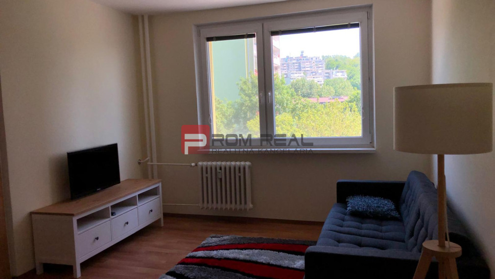 Exkluzivne Prenájom 2 izbový byt Segnerová ulica Dúbravka