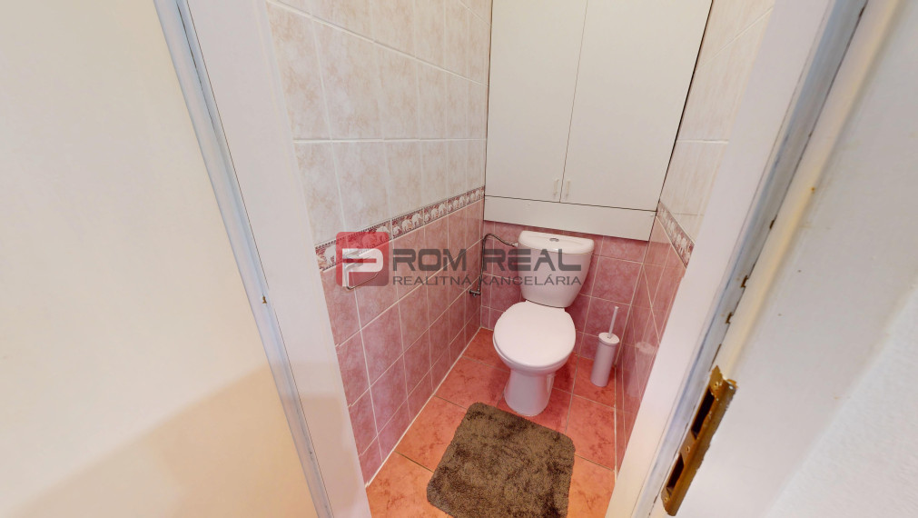 Na prenájom zariadený, svetlý 2 izbový byt s balkónom