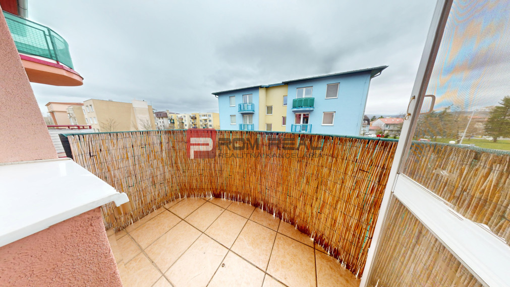 Na prenájom zariadený, svetlý 2 izbový byt s balkónom