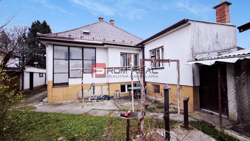 Predaj Rodinný Dom so záhradou, Piešťany