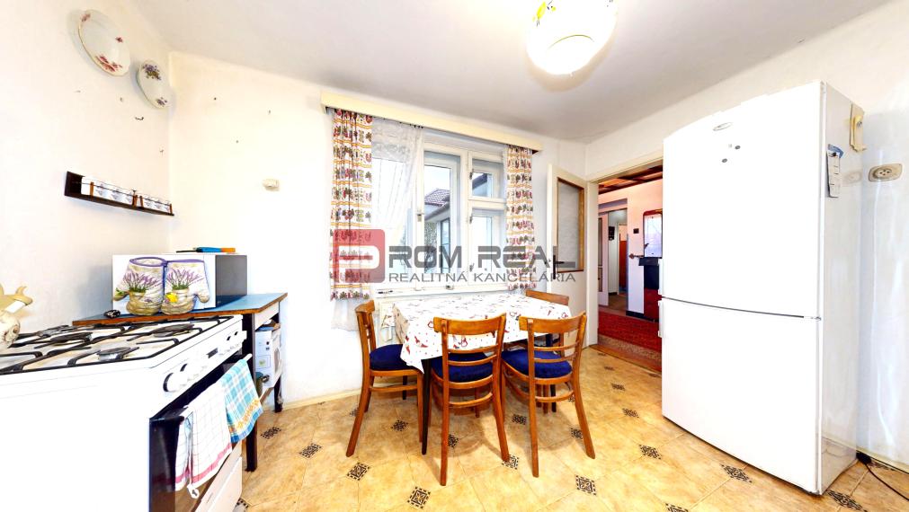 Predaj Rodinný Dom so záhradou, Piešťany