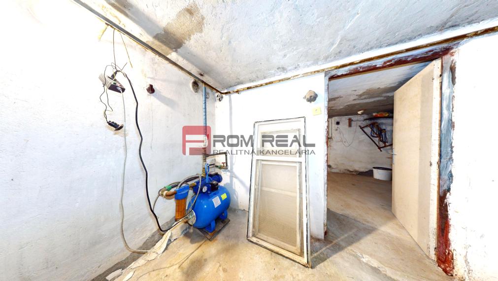 Predaj Rodinný Dom so záhradou, Piešťany