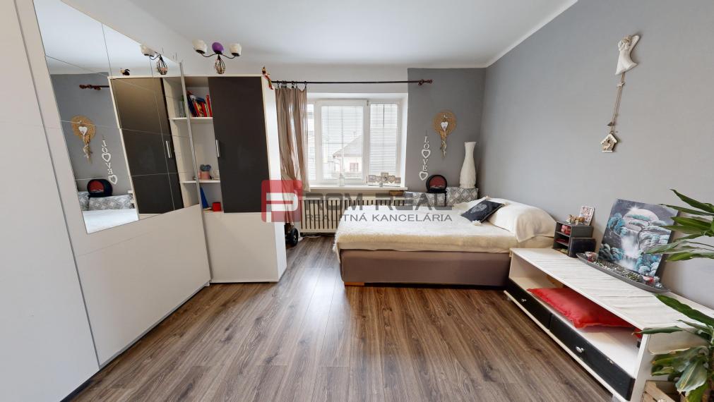 4-izbový rodinný dom s veľkým pozemkom v obci Igram