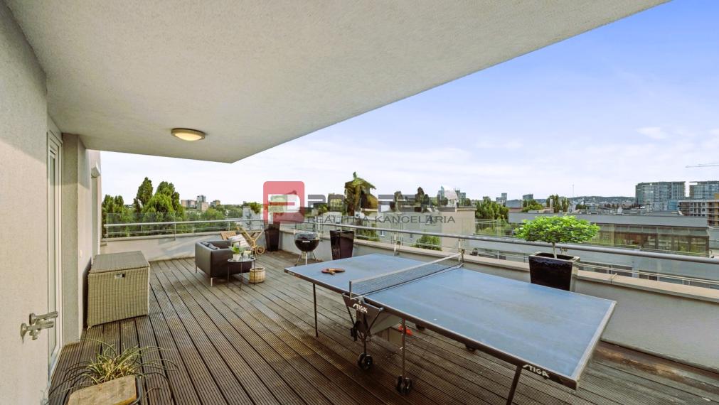 Veľkometrážny 5-izbový PENTHOUSE s PANORAMA výhľadom BA 🌇