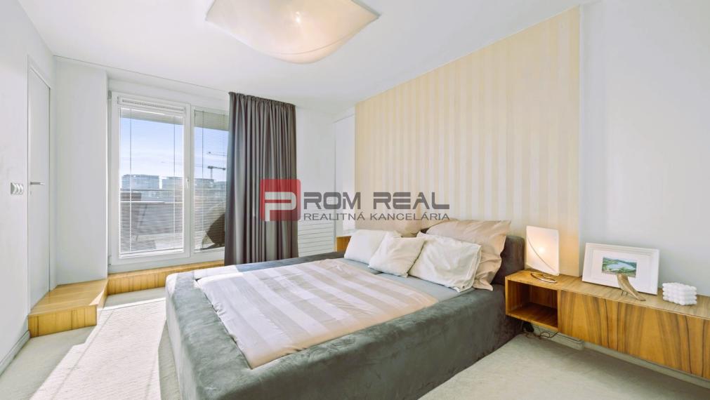 Veľkometrážny 5-izbový PENTHOUSE s PANORAMA výhľadom BA 🌇