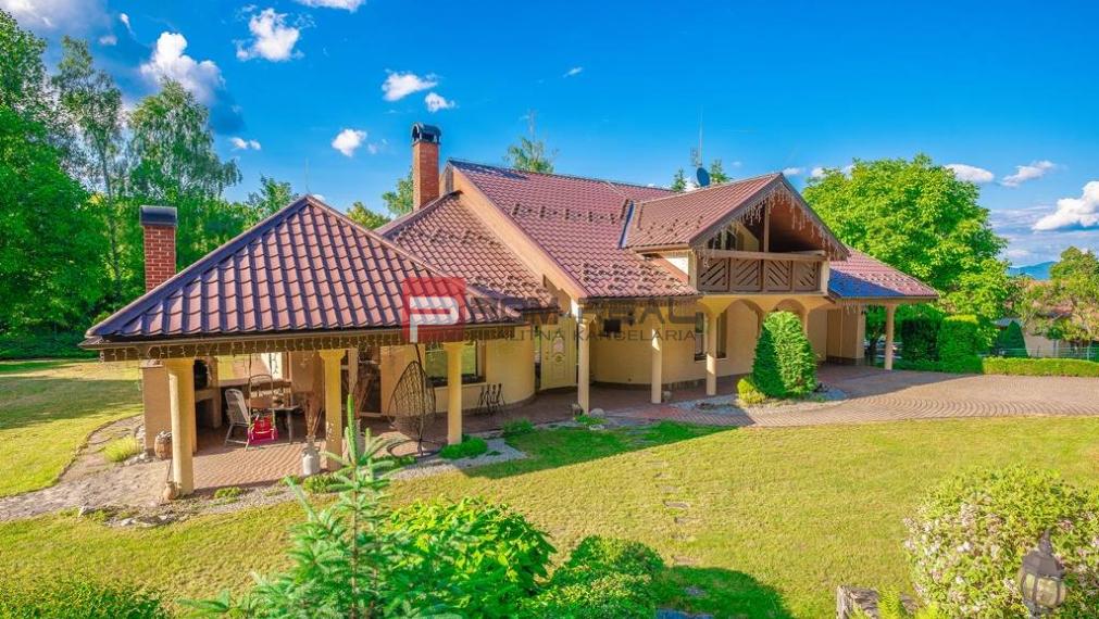 7-izbové sídlo v lyžiarskom raji⛷️v srdci Slovenska ❤️