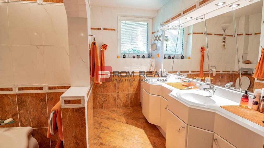 7-izbové sídlo v lyžiarskom raji⛷️v srdci Slovenska ❤️