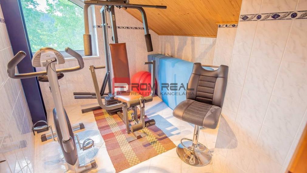 7-izbové sídlo v lyžiarskom raji⛷️v srdci Slovenska ❤️