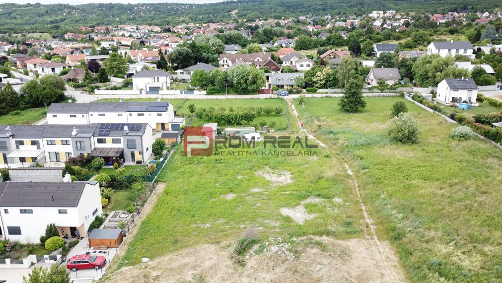 Pozemok Marianka 800 m2 super cena