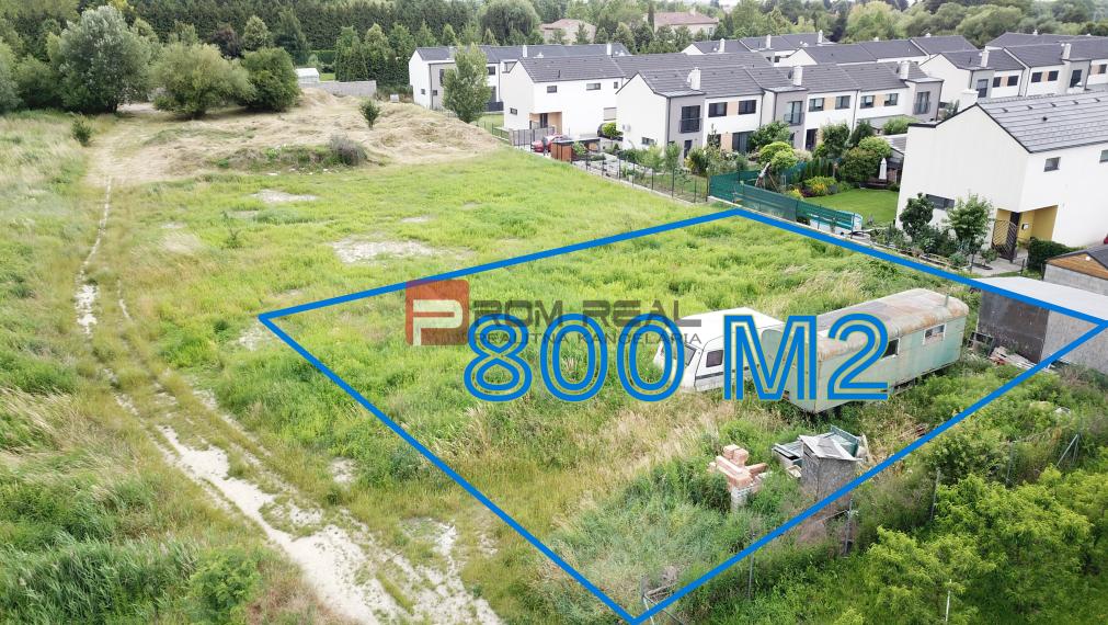 Rovinatý pozemok 800 m2 za dobrú cenu Marianka