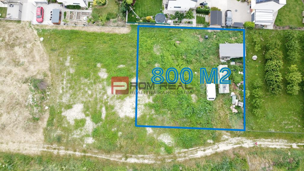 Rovinatý pozemok 800 m2 za dobrú cenu Marianka