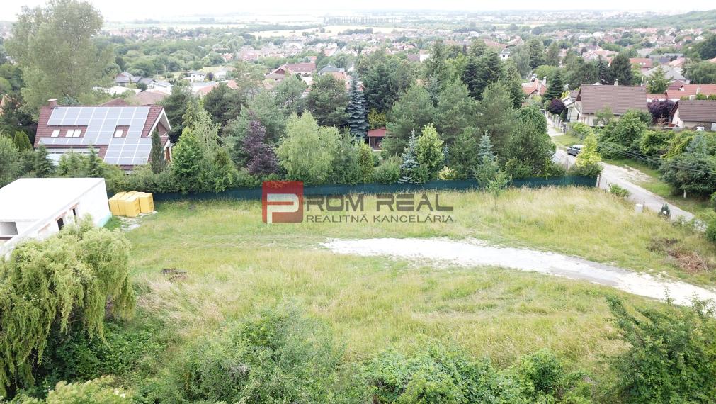 Najlukratívnejší pozemok 1618 m2 pre tých, čo vedia, čo chcú