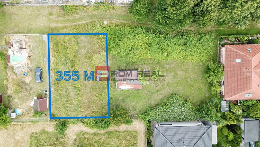 Pozemok 355 m2 so stavebným povolením malý bungalov Marianka