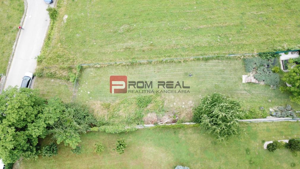 Nádherný pozemok 632 m2 s výhľadom na Alpy Marianka