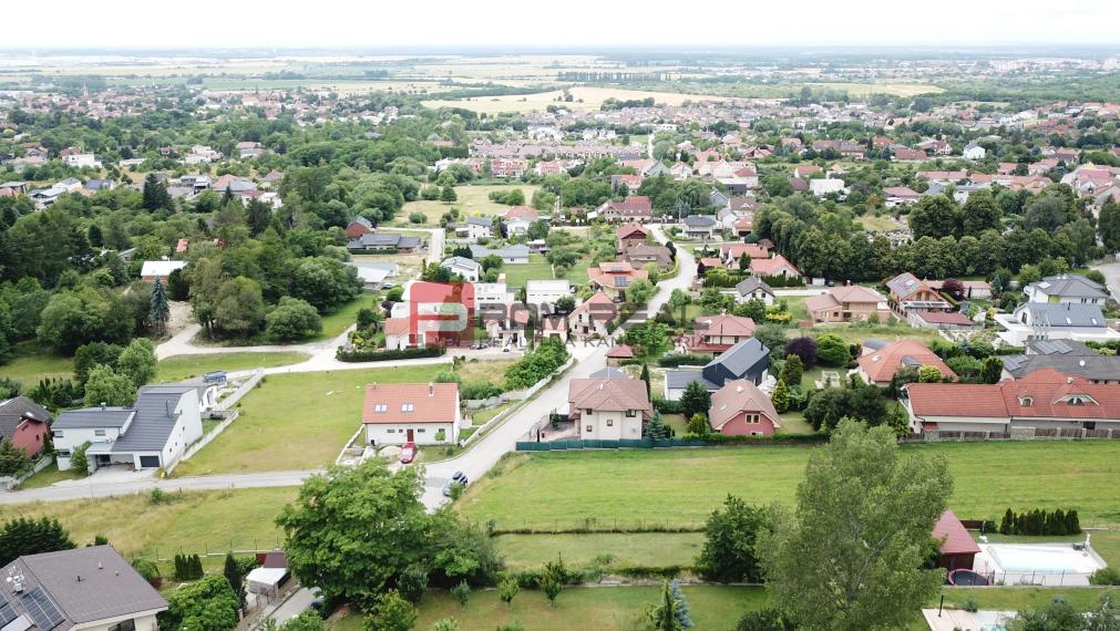 Nádherný pozemok 632 m2 s výhľadom na Alpy Marianka