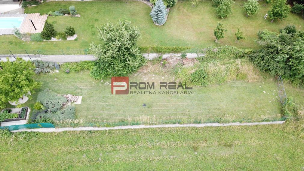 Nádherný pozemok 632 m2 s výhľadom na Alpy Marianka