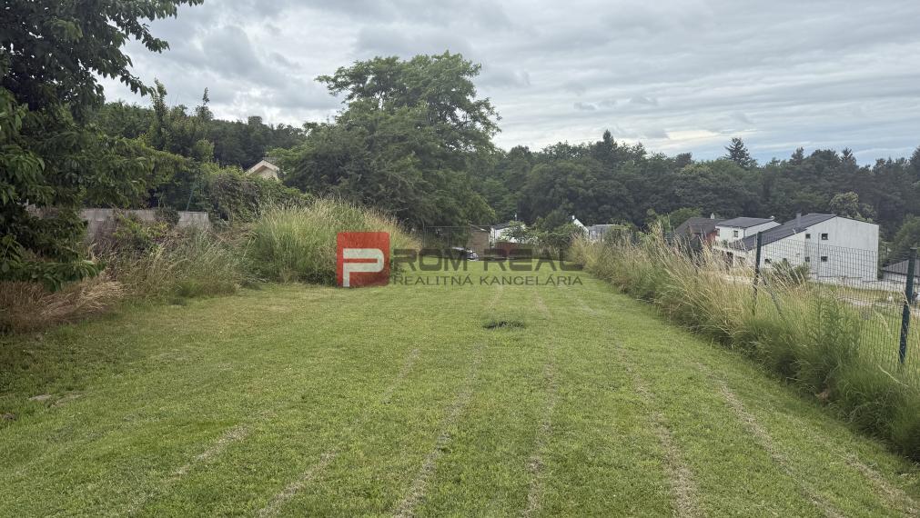 Nádherný pozemok 632 m2 s výhľadom na Alpy Marianka